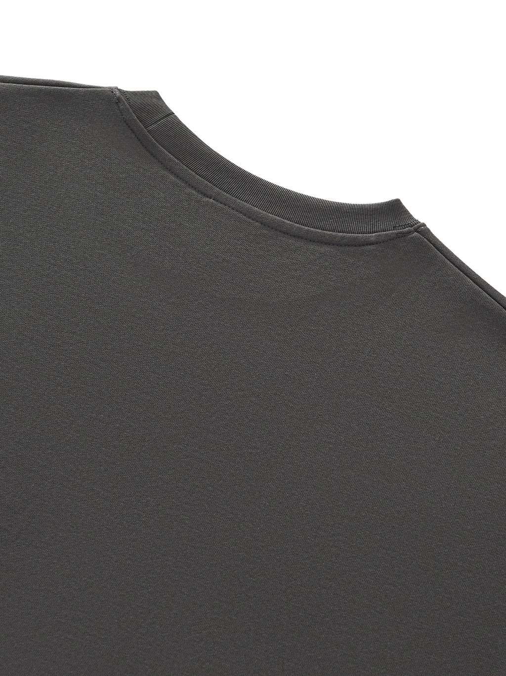 UNO Boxy Half-Sleeve Raw-Edge Tee
