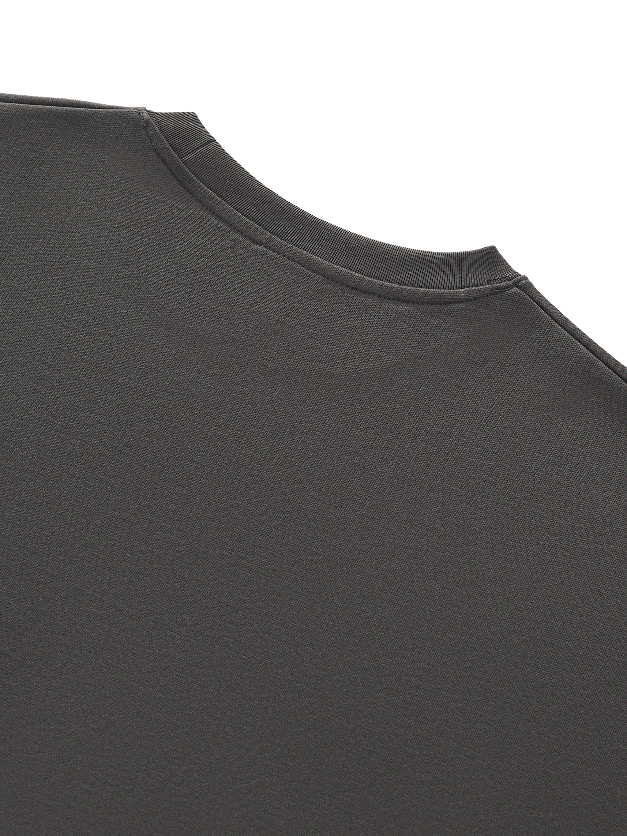 UNO Boxy Half-Sleeve Raw-Edge Tee